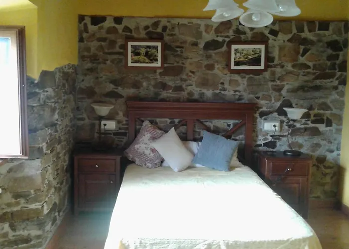 La Casa De Atras Holiday home *