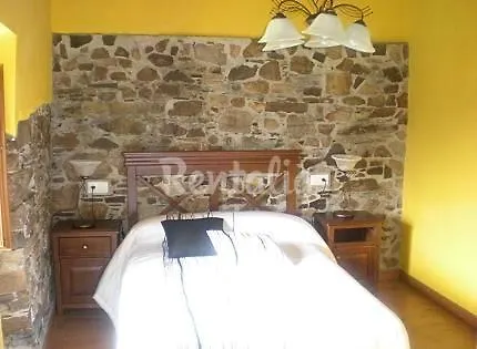 La Casa De Atras Holiday home *