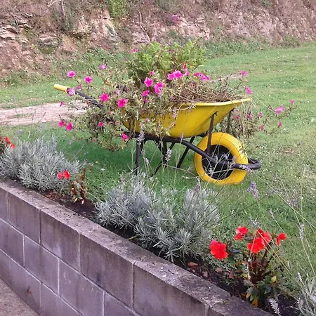 La Casa De Atrás * Arancedo