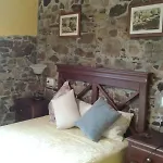 La Casa De Atras *