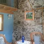 La Casa De Atras *
